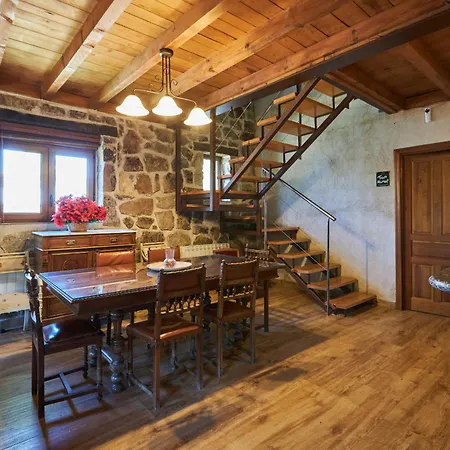 A Escasa Distancia De Avila By Alterhome 아파트 *